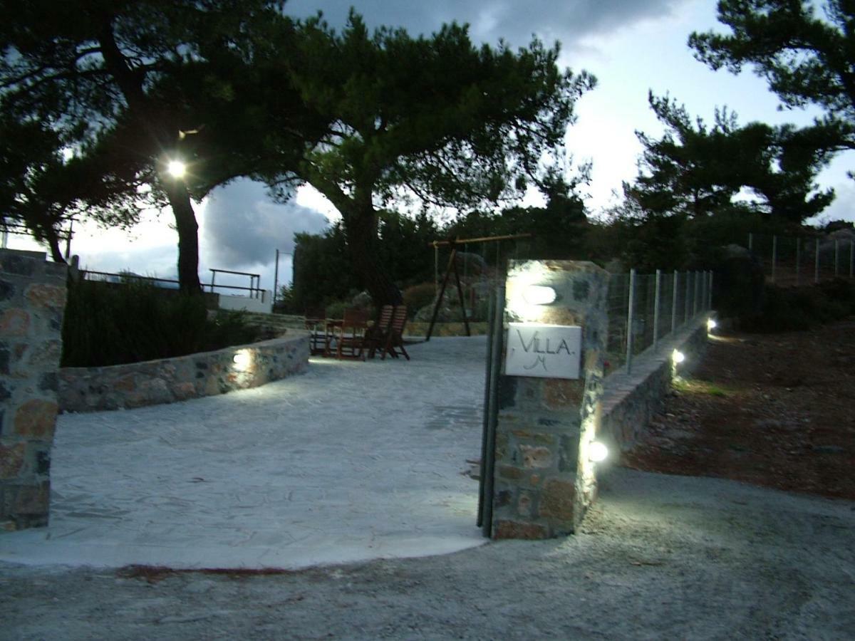 Villa M - Villa With Private Pool And Yard Anatoli  Exterior photo